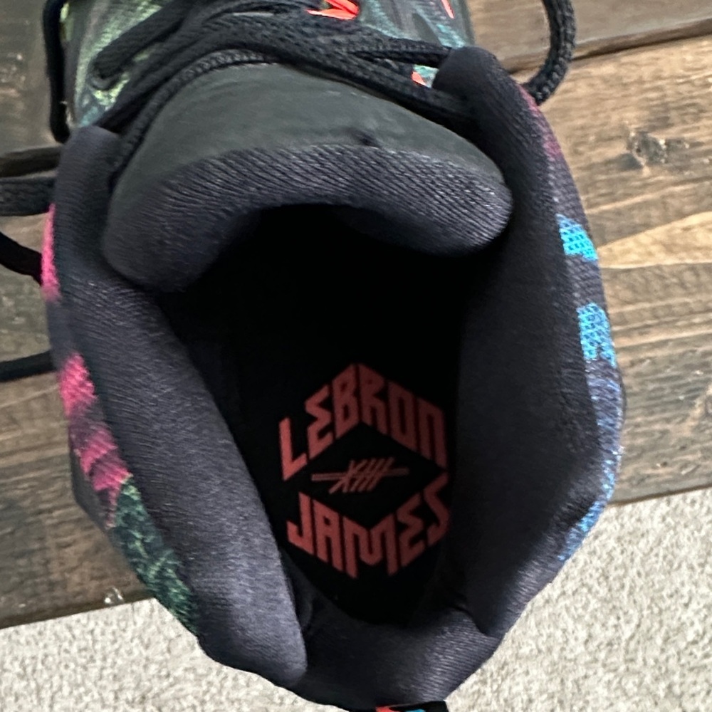 Nike LeBron 13 XIII Akronite 807219-008 Men’s 10.5 Multicolor - Picture 5 of 7